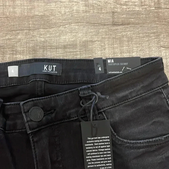 NWT!! KUT from the Kloth - Mia Toothpick Skinny in Developed Black - Size 4 - Picture 5 of 9
